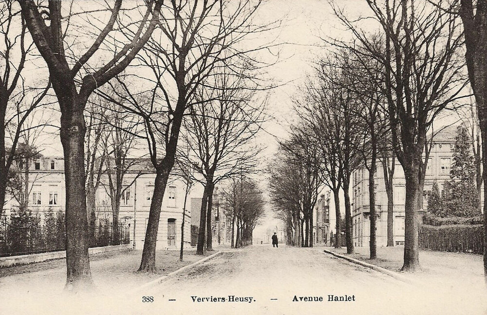 Av. Hanlet Carrefour avec Av. de Spa