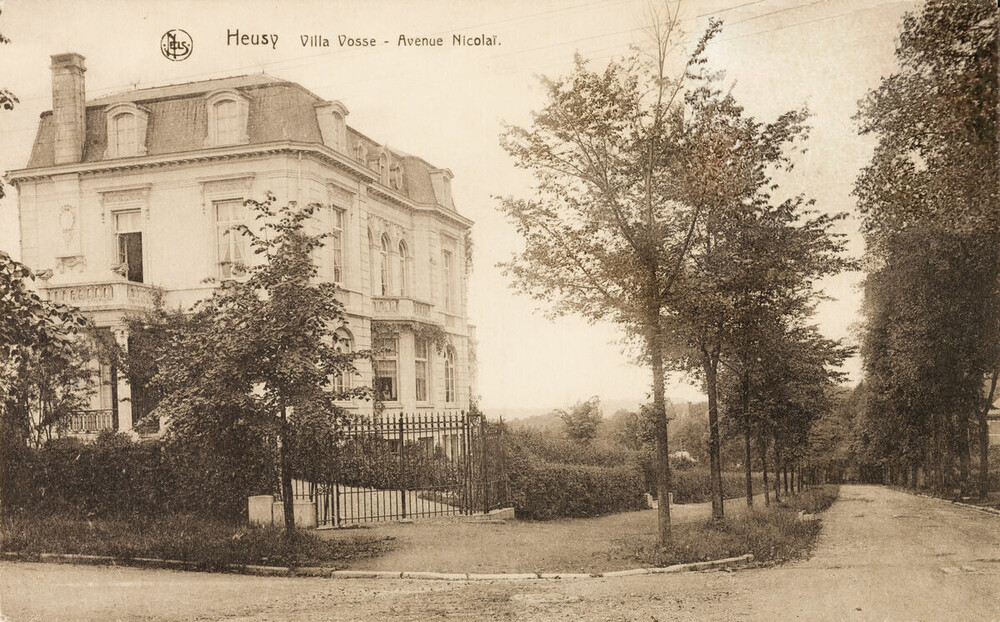 Coin Av. Nicolaï/Av. des Tilleuls - Villa Vosse