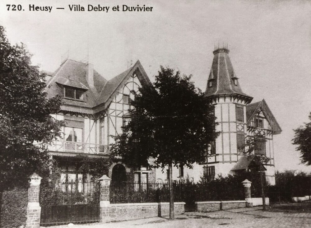Av. du Chêne - Villas Debry et Duvivier