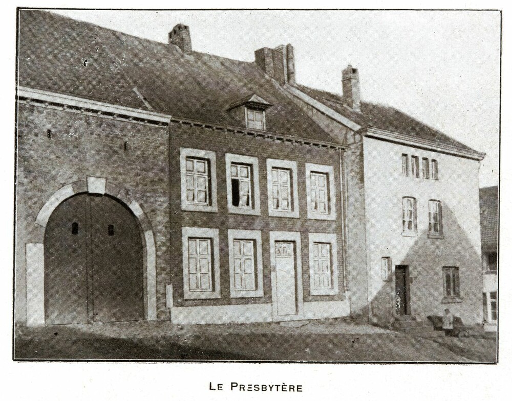 Rue Maison communale - Premier presbytère