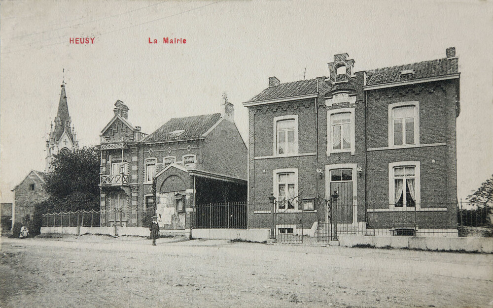 Rue Maison communale - Maison communale, Ecole, Forges et Presbytère