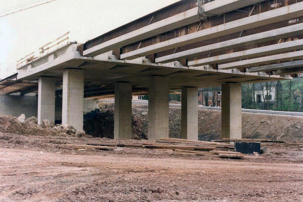 Autoroute Vue du haut de la rue des Etangs vers Laboru